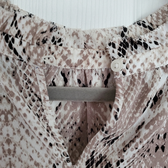 Apt 9 Sleeveless Snake Print Yellow Stripe Keyhole - Picture 6 of 9